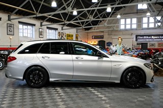 Mercedes C63 AMG