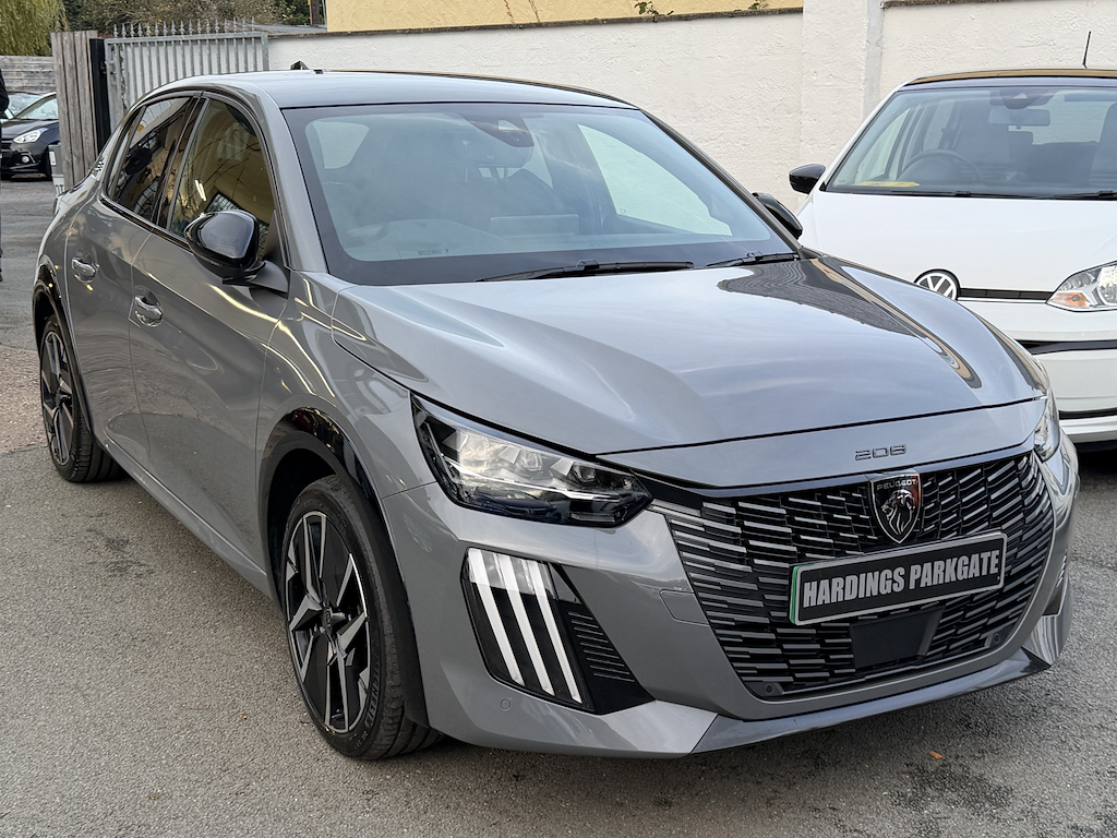 2024 Peugeot e-208