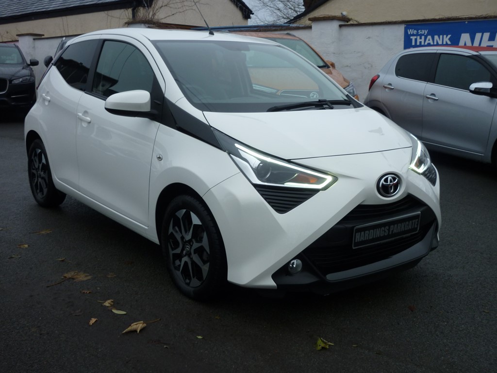used Toyota Aygo VVT-I X-PLORE X-SHIFT AUTO NAV REV CAM [1 OWNER FULL TOYOTA DEALER S/HISTORY] used cars in wirral-cheshire