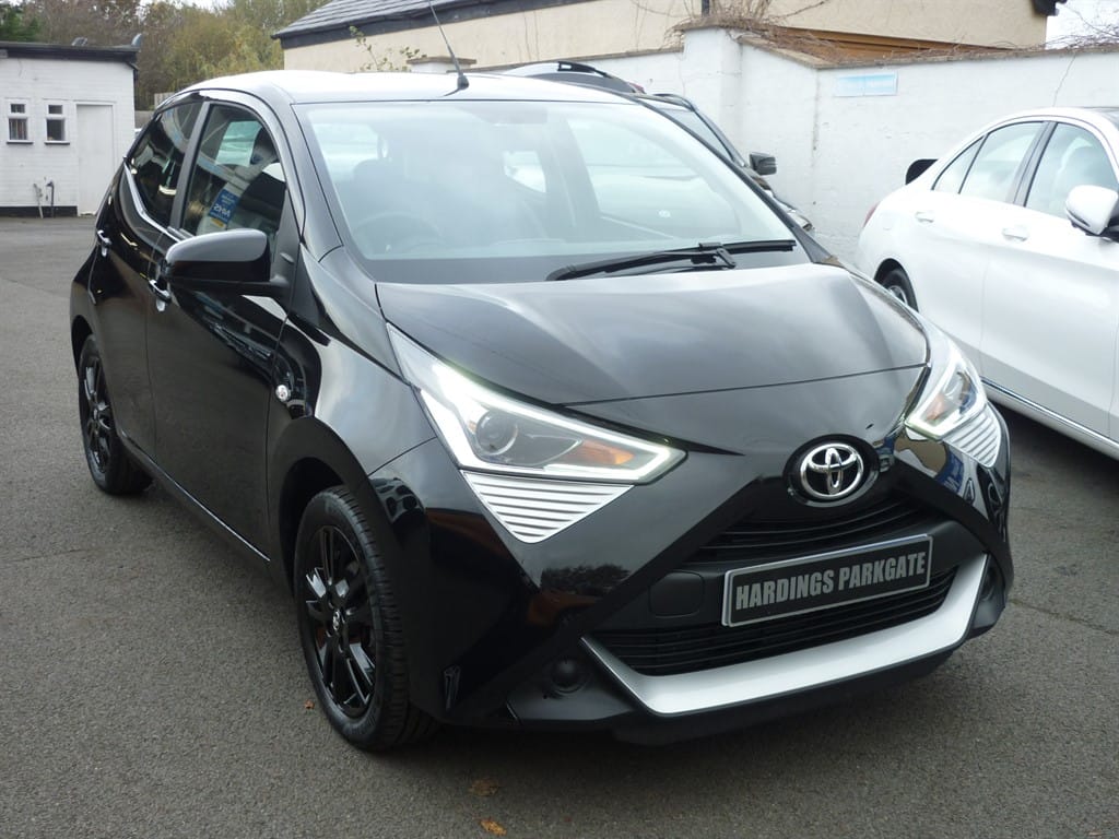 used Toyota Aygo VVT-I X-PLAY [1 OWNER FULL TOYOTA DEALER SERVICE HISTORY IMMACULATE] used cars in wirral-cheshire