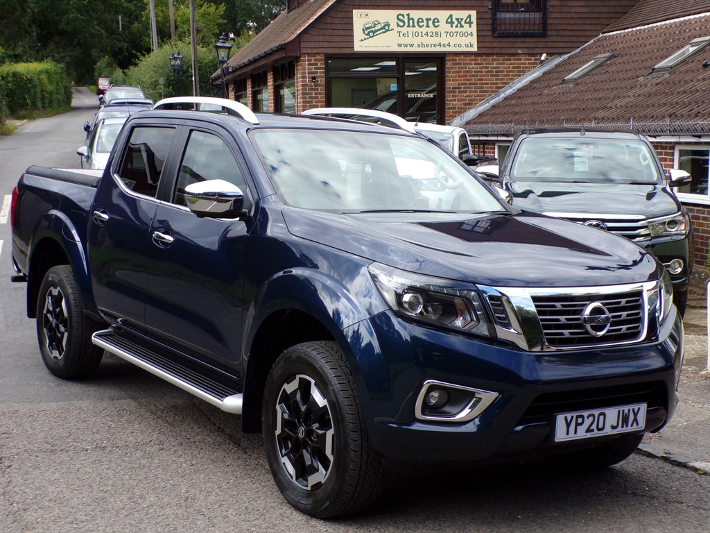 Used blue Nissan Navara for sale 