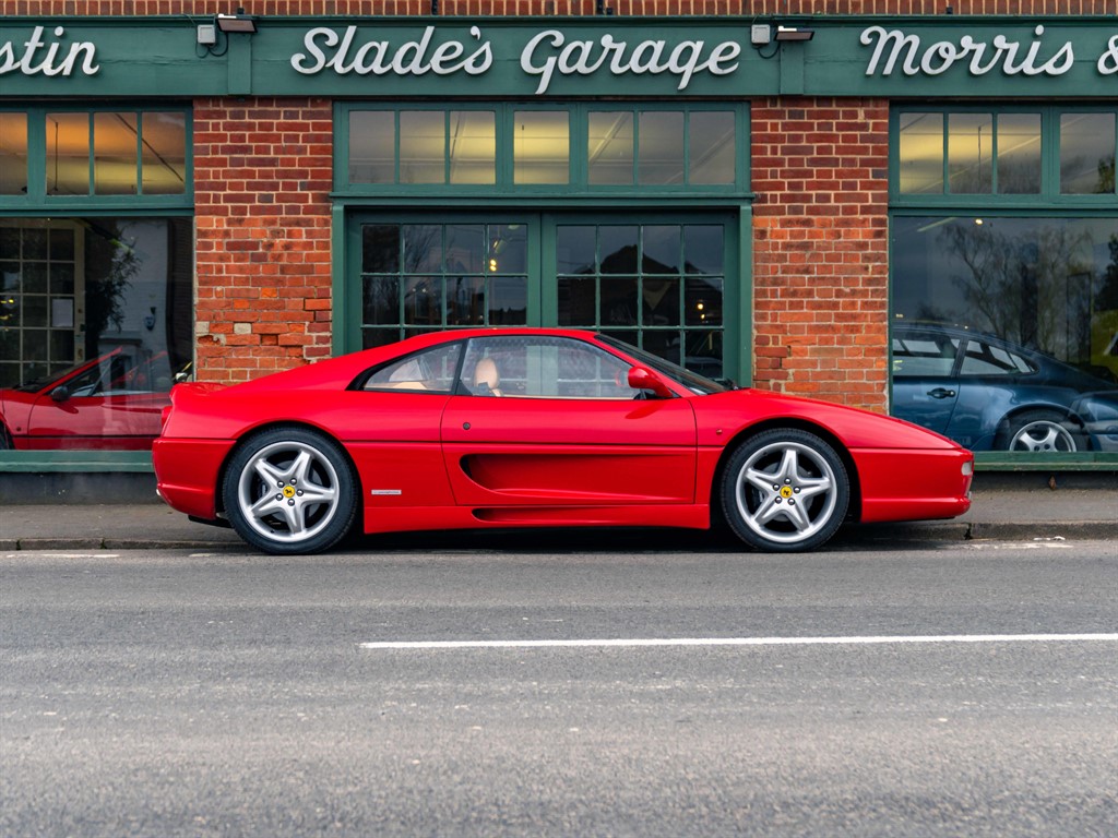 Miniature BANG Ferrari F355 F.1 Spider - Rouge - Échelle 1/43 - Boîte D'Origine