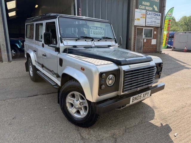 2005 Land Rover Defender 110 TD5...