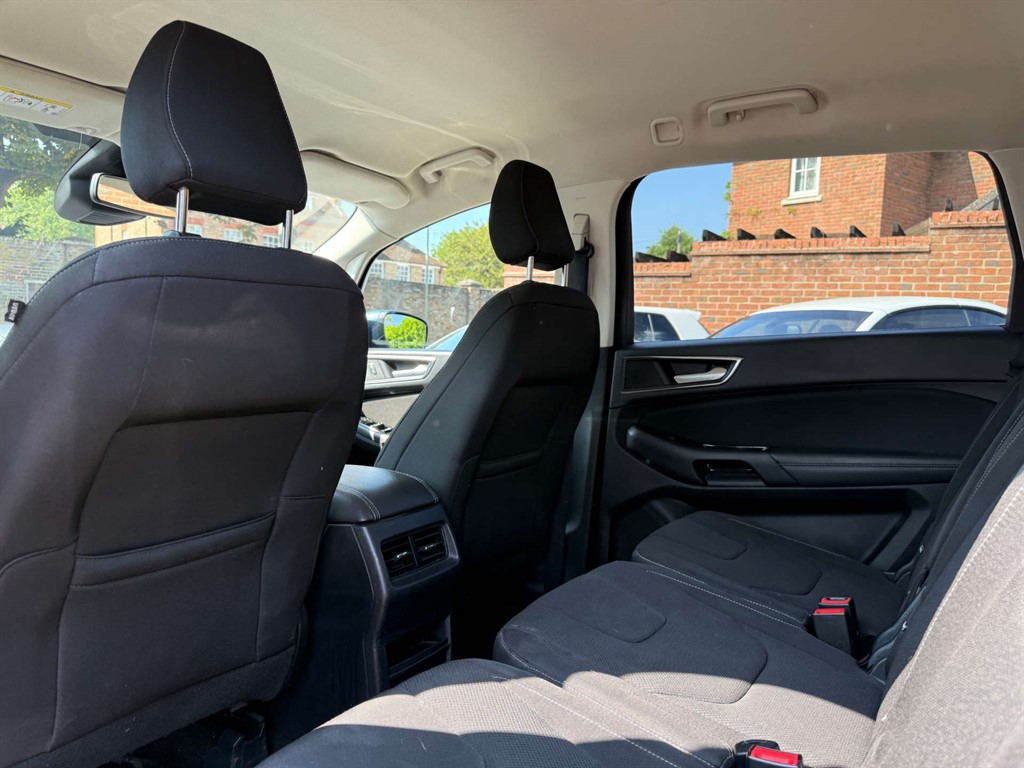 Claire Clearance Ford S Max Isofix Ford S-Max TDCi Titanium MPV