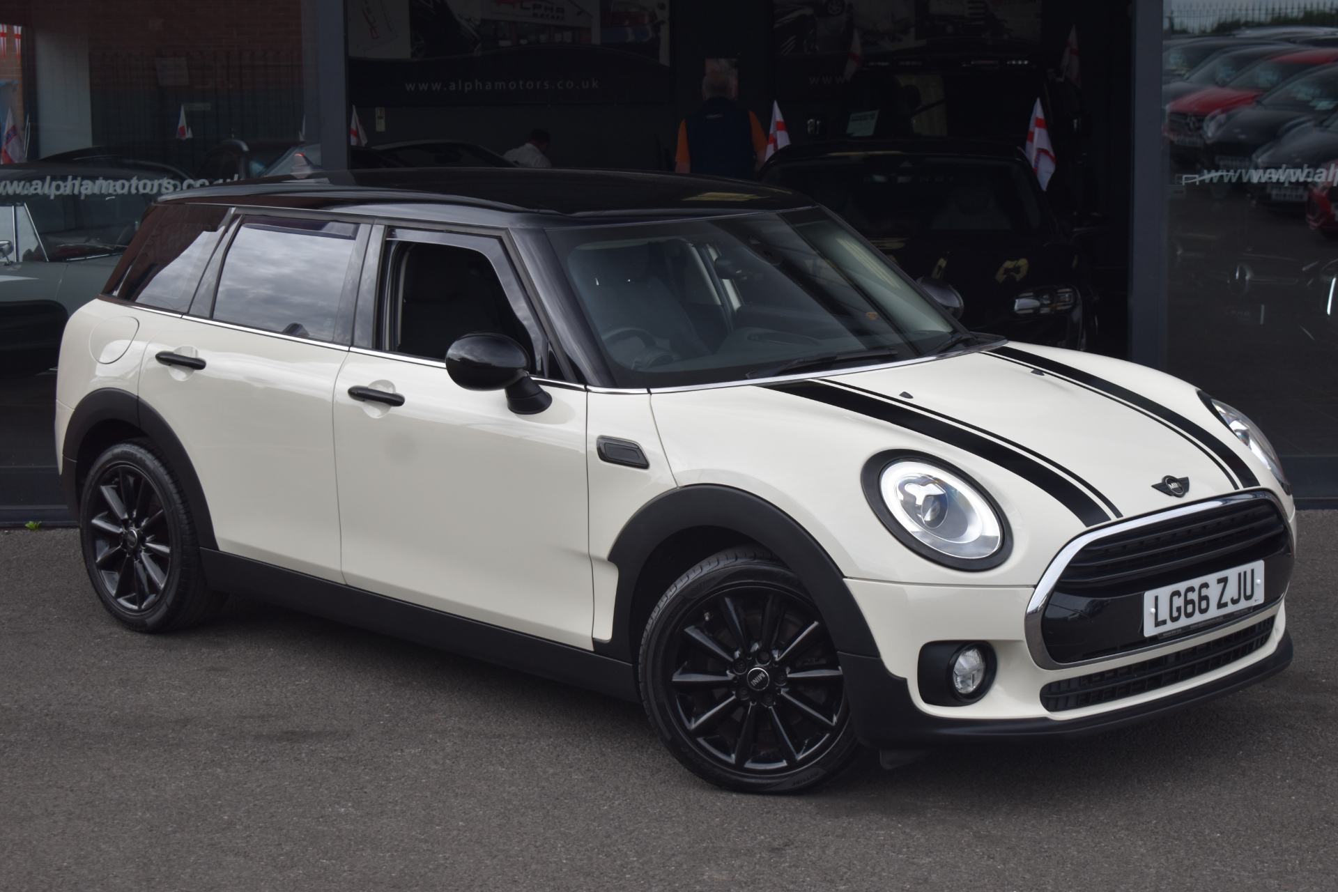 2016 Mini Clubman — photo 1 of 5