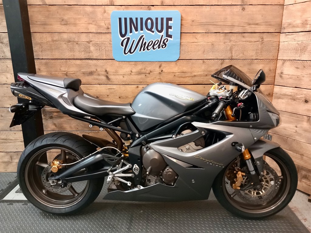 Used daytona 675 store for sale