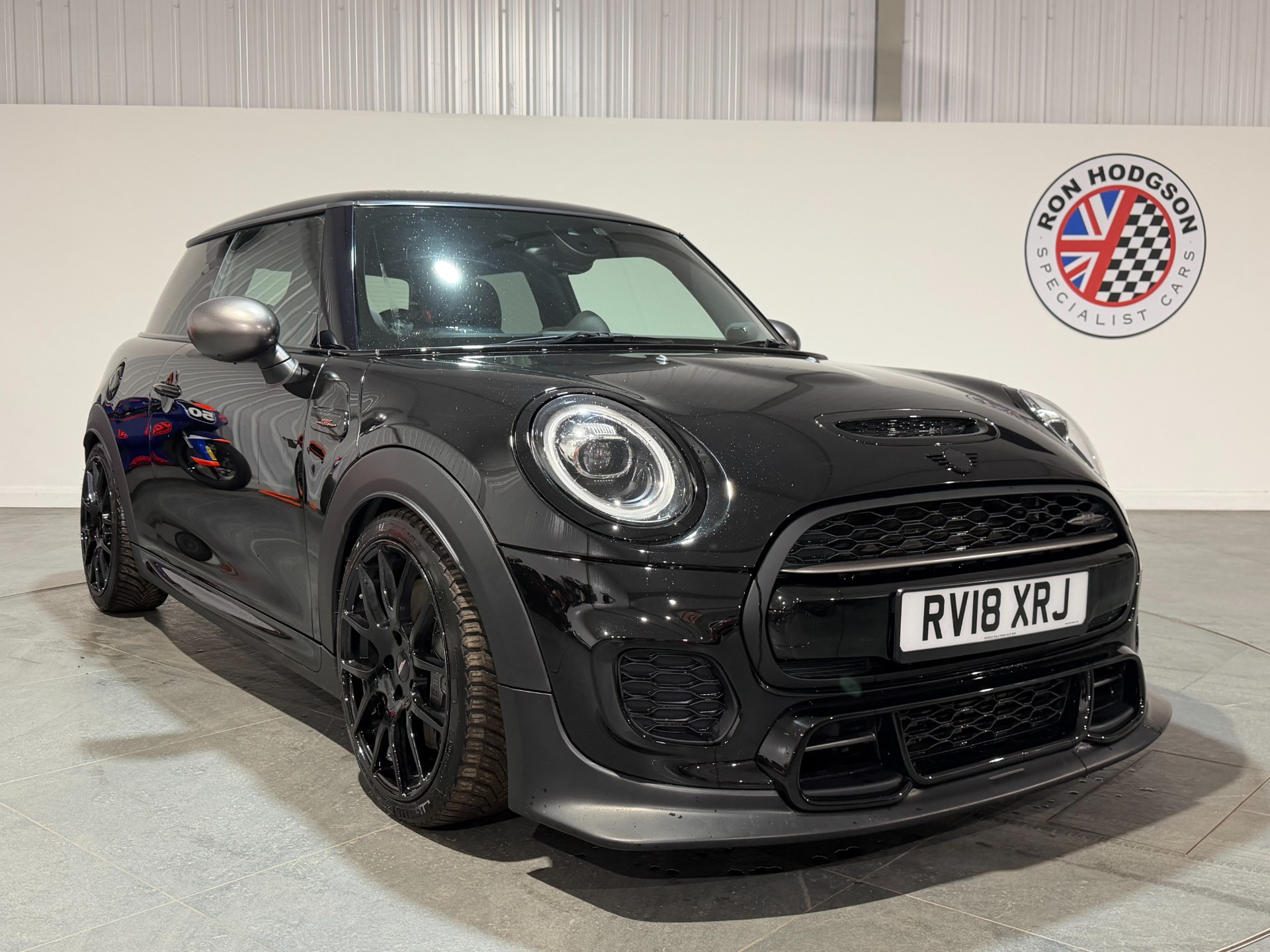 2018 MINI Hatch 2.0 John Cooper...
