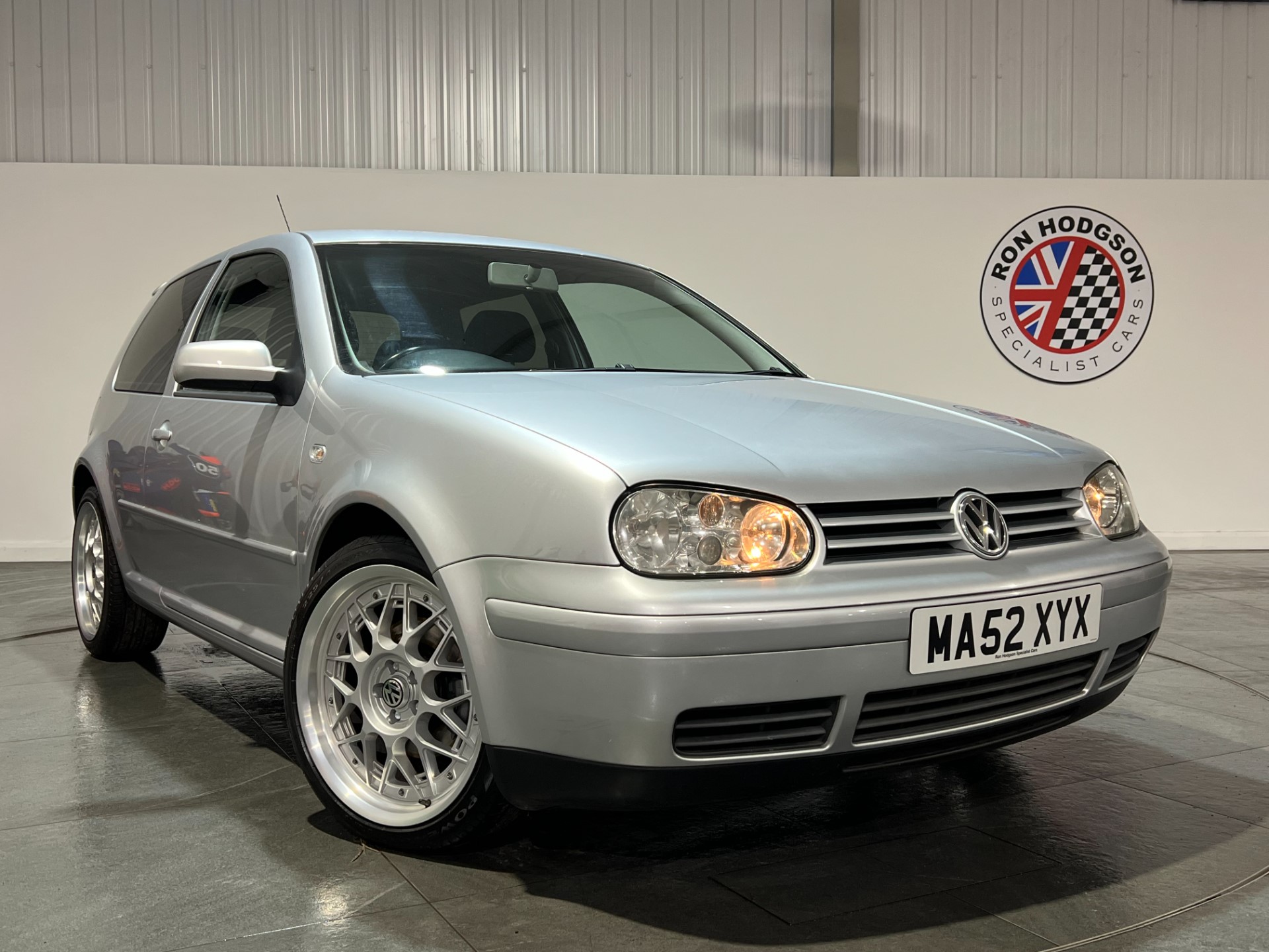 2002 Volkswagen Golf 2.0 GTI Hat...