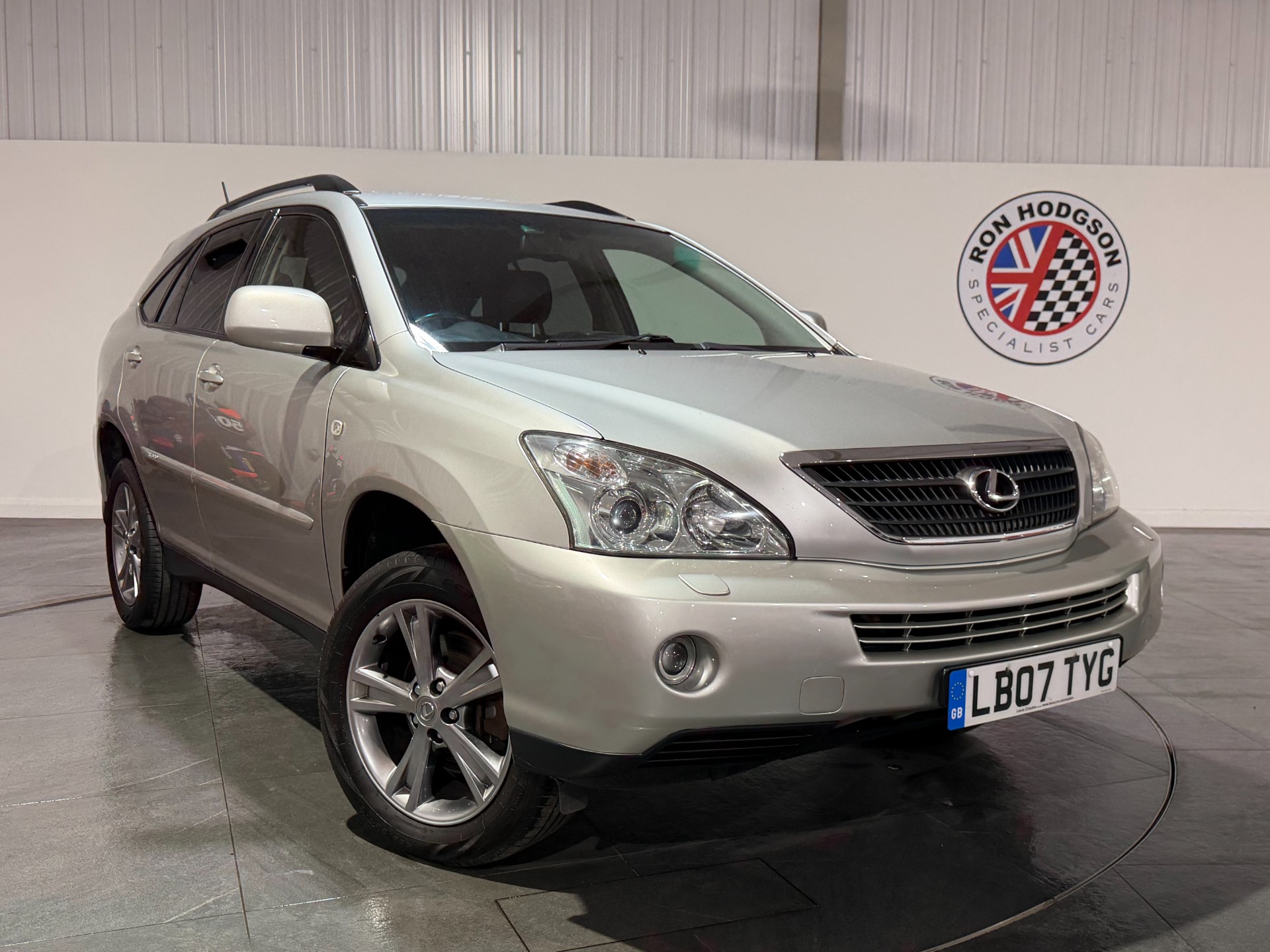 2007 Lexus RX 3.3 400h SR SUV...