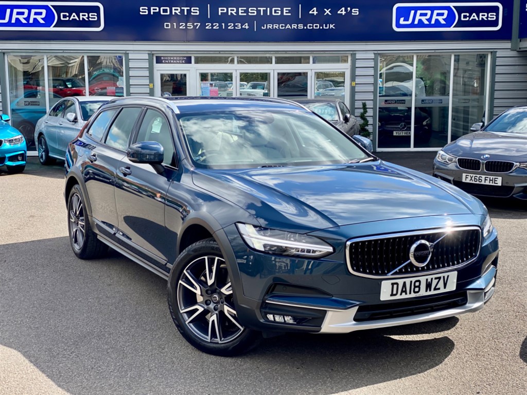 used Volvo V90 T6 CROSS COUNTRY PRO AWD USED in chorley-lancashire