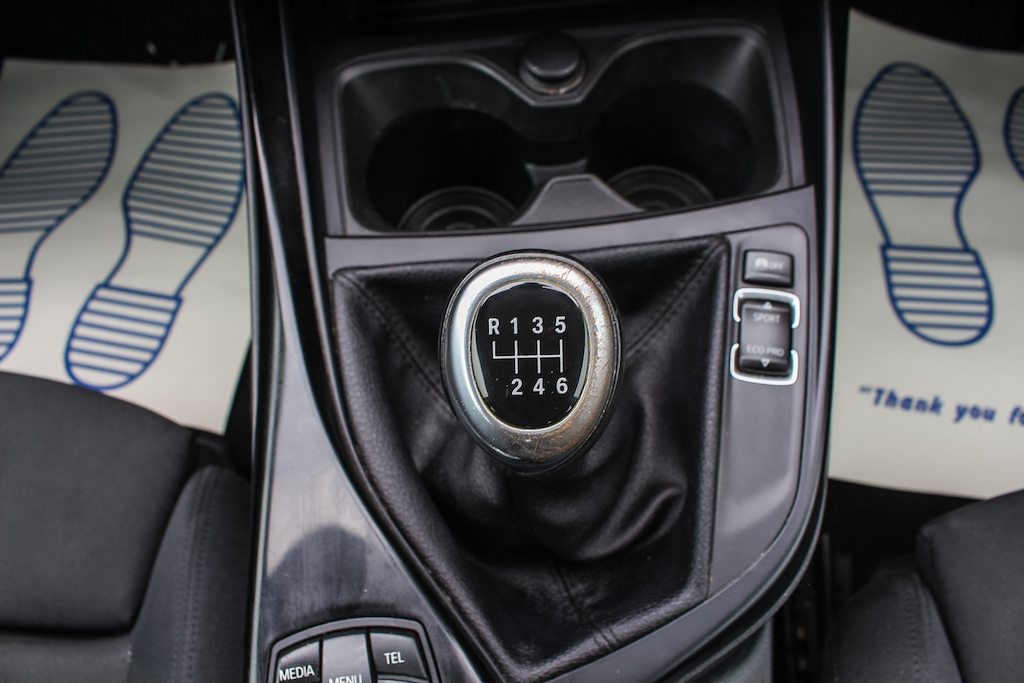 2016 BMW 218i — image 26