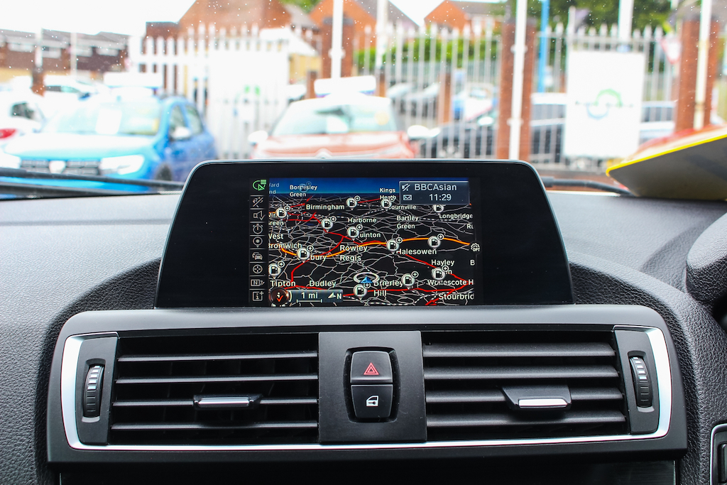 2016 BMW 218i — image 34