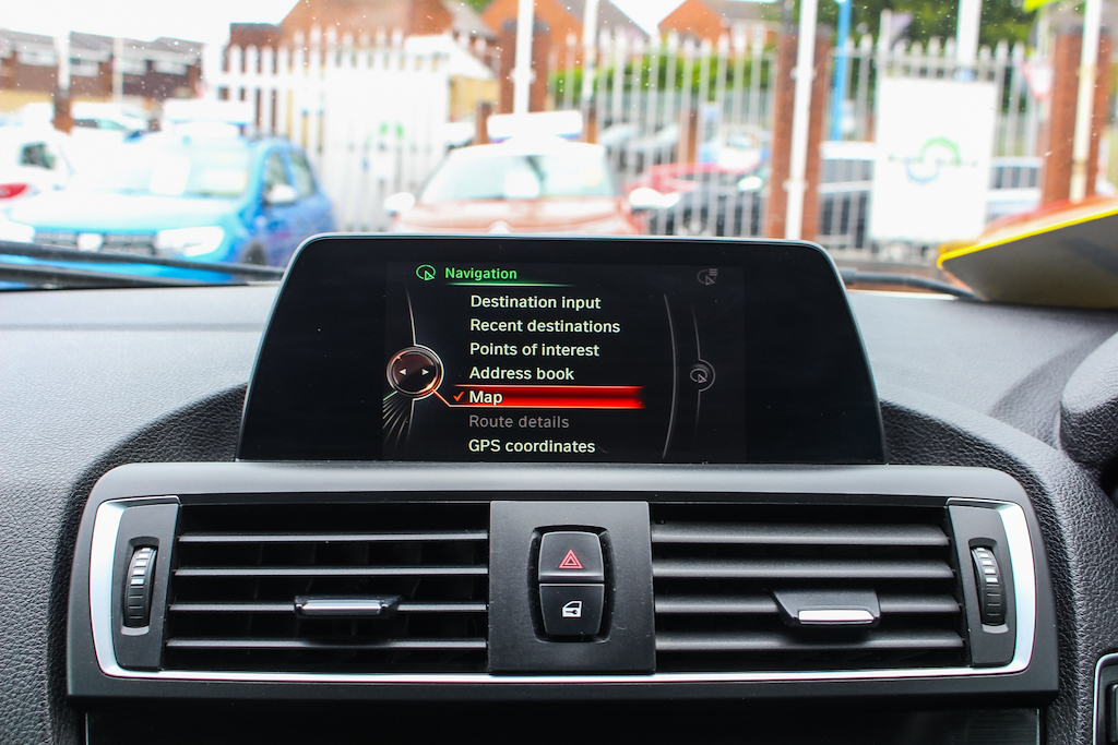 2016 BMW 218i — image 35