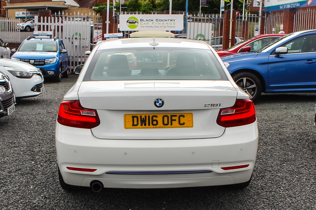 2016 BMW 218i — image 7
