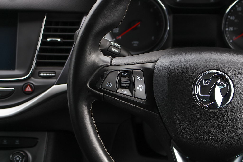 2020 Vauxhall Astra — image 22