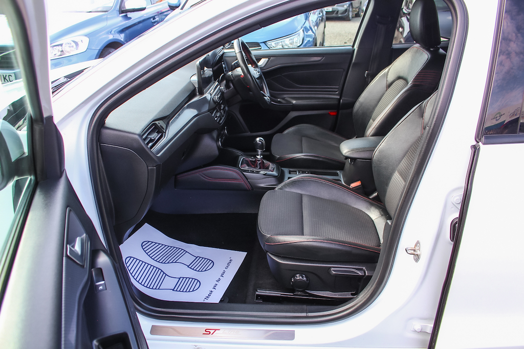 2019 Ford Focus — image 15