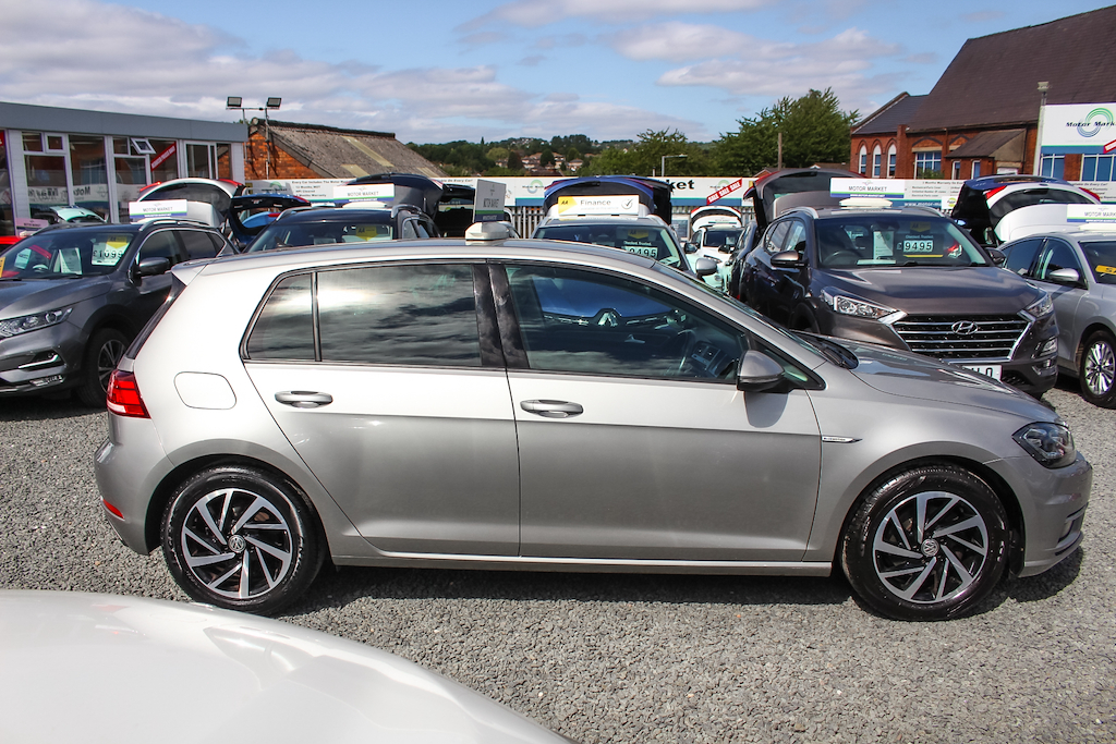 2020 Volkswagen Golf — image 10