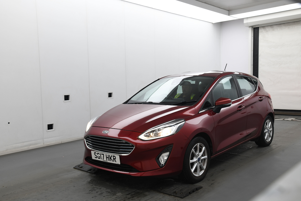 2017 Ford Fiesta — image 2