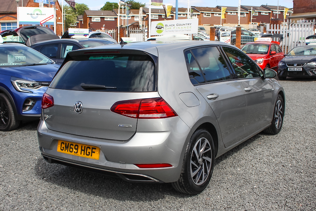 2020 Volkswagen Golf — image 9