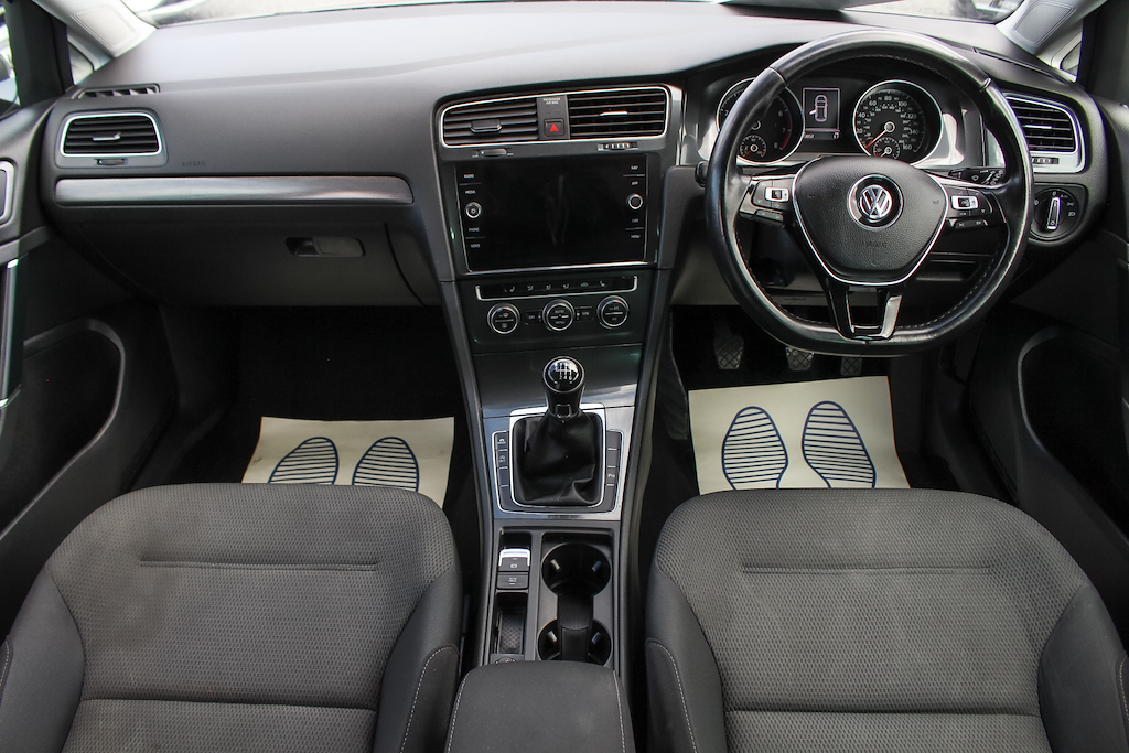 2020 Volkswagen Golf — image 20
