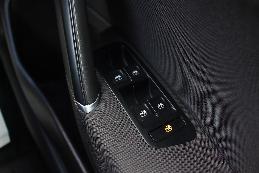 2020 Volkswagen Golf — image 40