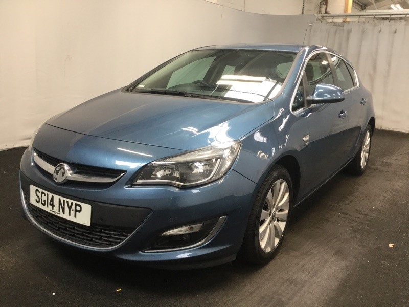 Vauxhall Astra available in Cradley Heath, West Midlands Used Vauxhall Astra from Click & Collect Cars