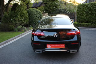 Mercedes 220