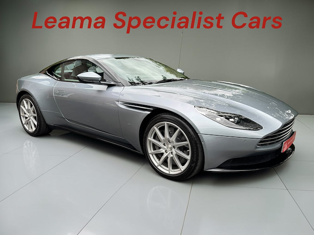 Aston Martin DB11 2017