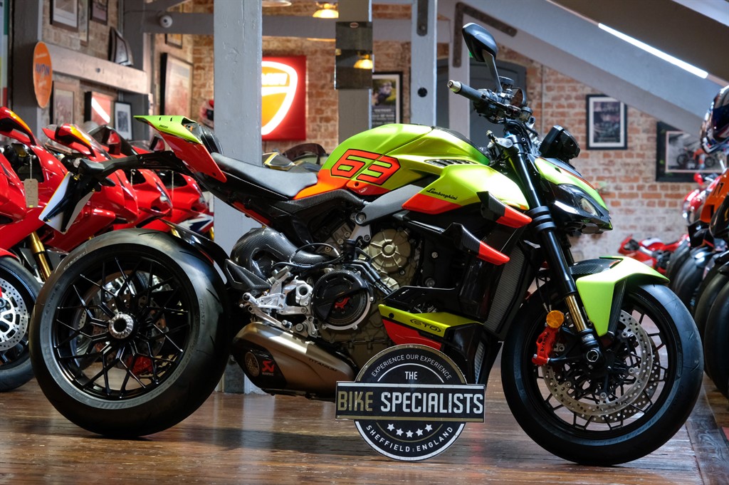 Used ducati on sale streetfighter v4