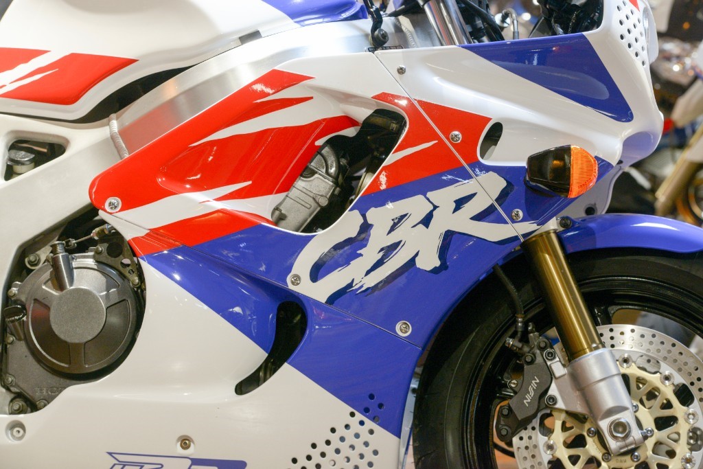 Honda cbr deals 900 fireblade 1992