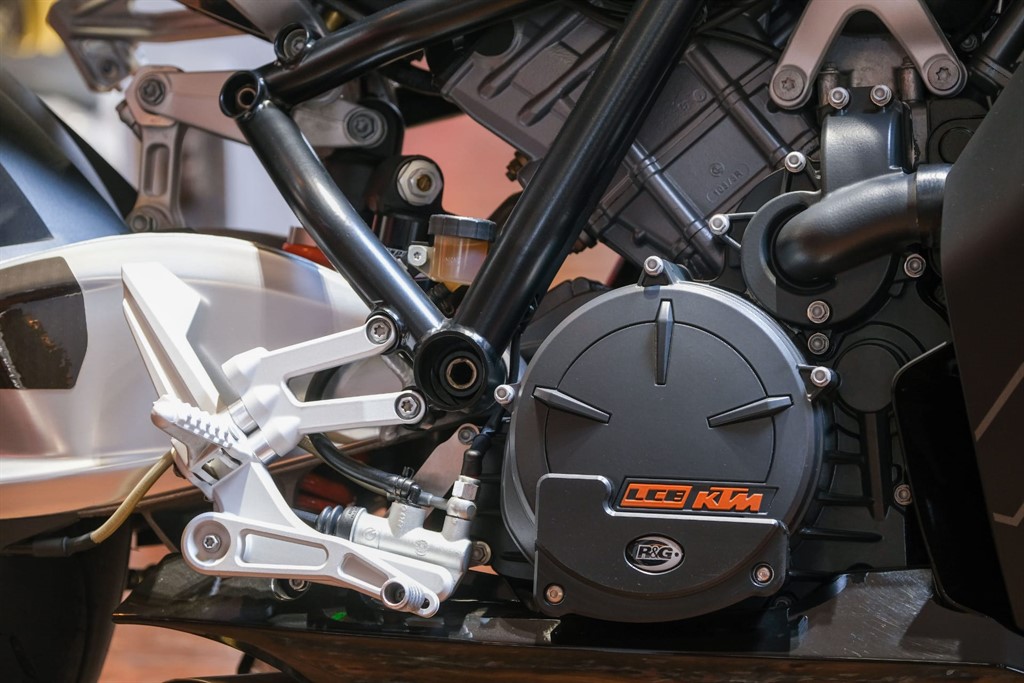ktm rc8 exhaust