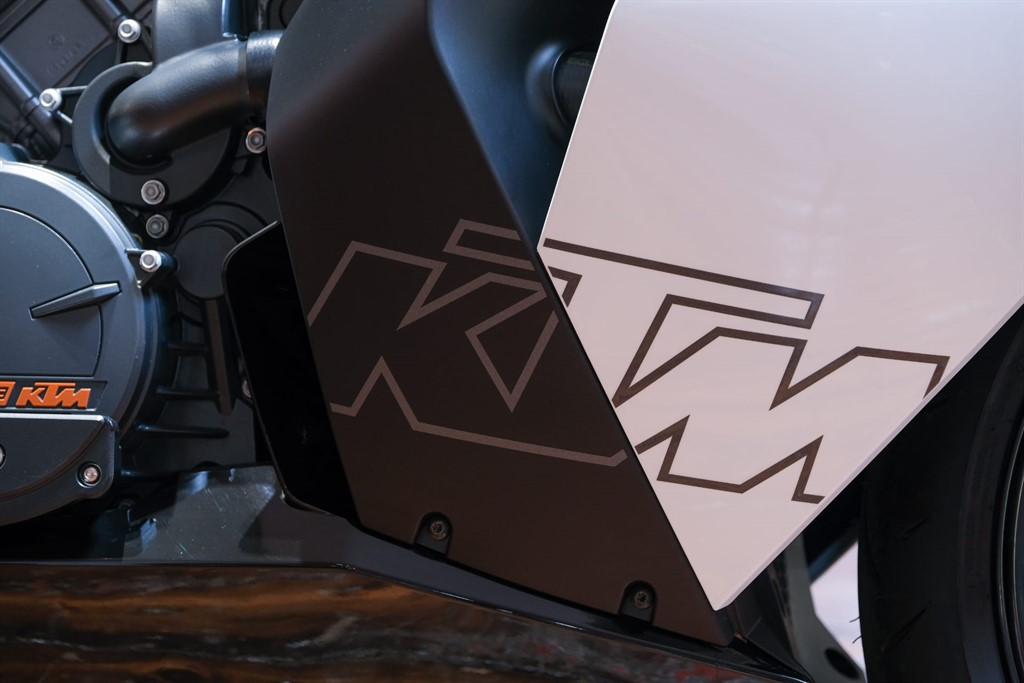 ktm rc8 exhaust