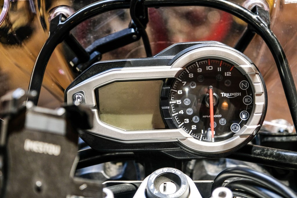 2015 triumph explorer 1200