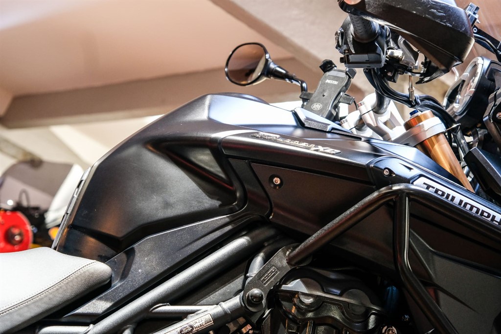 2015 triumph explorer 1200