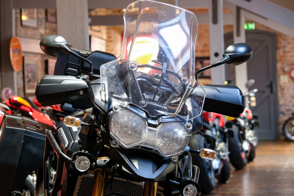 2015 triumph explorer 1200