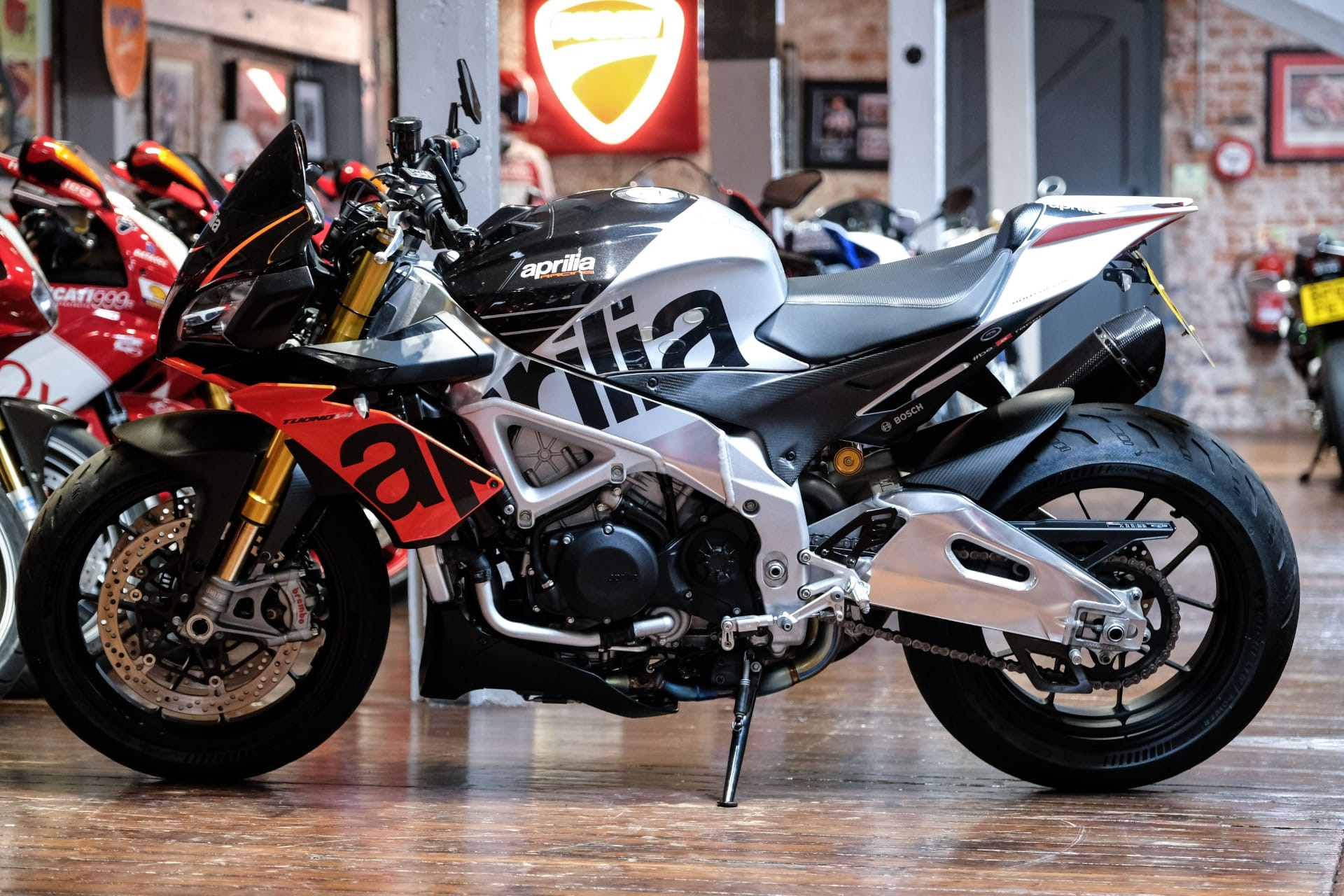 2019 Aprilia Tuono