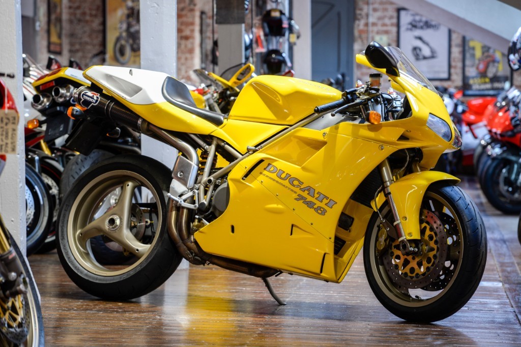 Ducati 748 store yellow