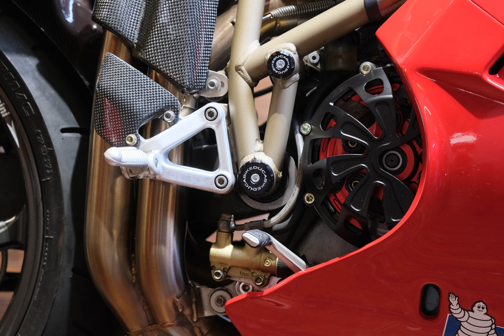 Ducati 996/996S 　マニュアル 75 スーパーバイク996S DUCATI購入ガイド | バージンドゥカティ