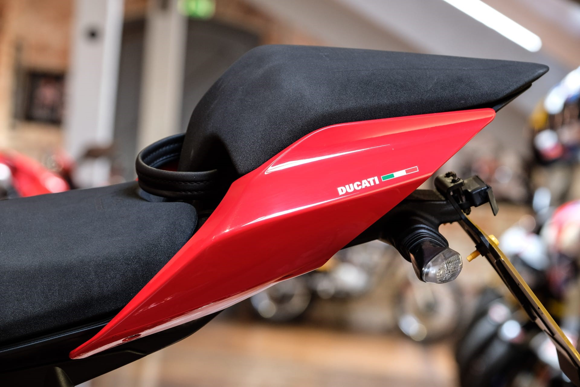 Ducati monster store v4s