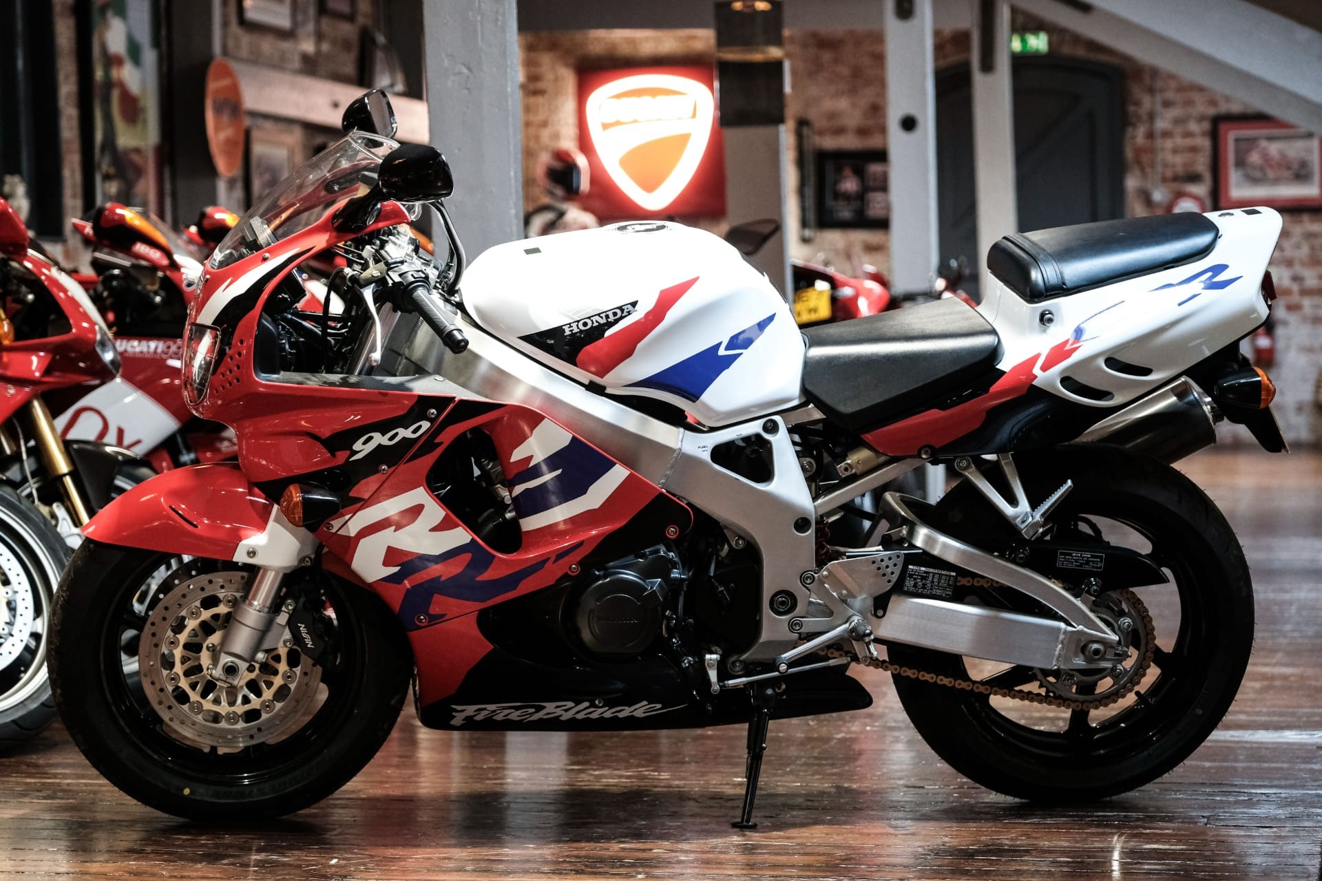 cbr 900 fireblade 1997