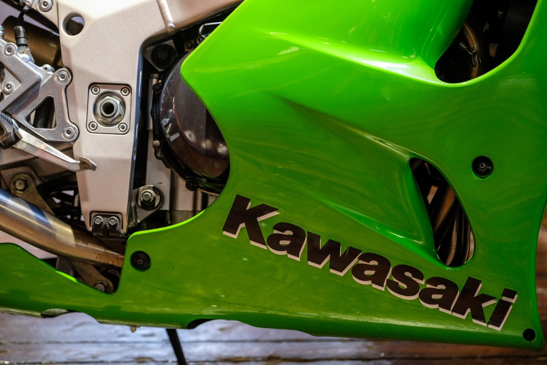 Kawasaki ZX-7R | The Bike Specialists | South Yorkshire