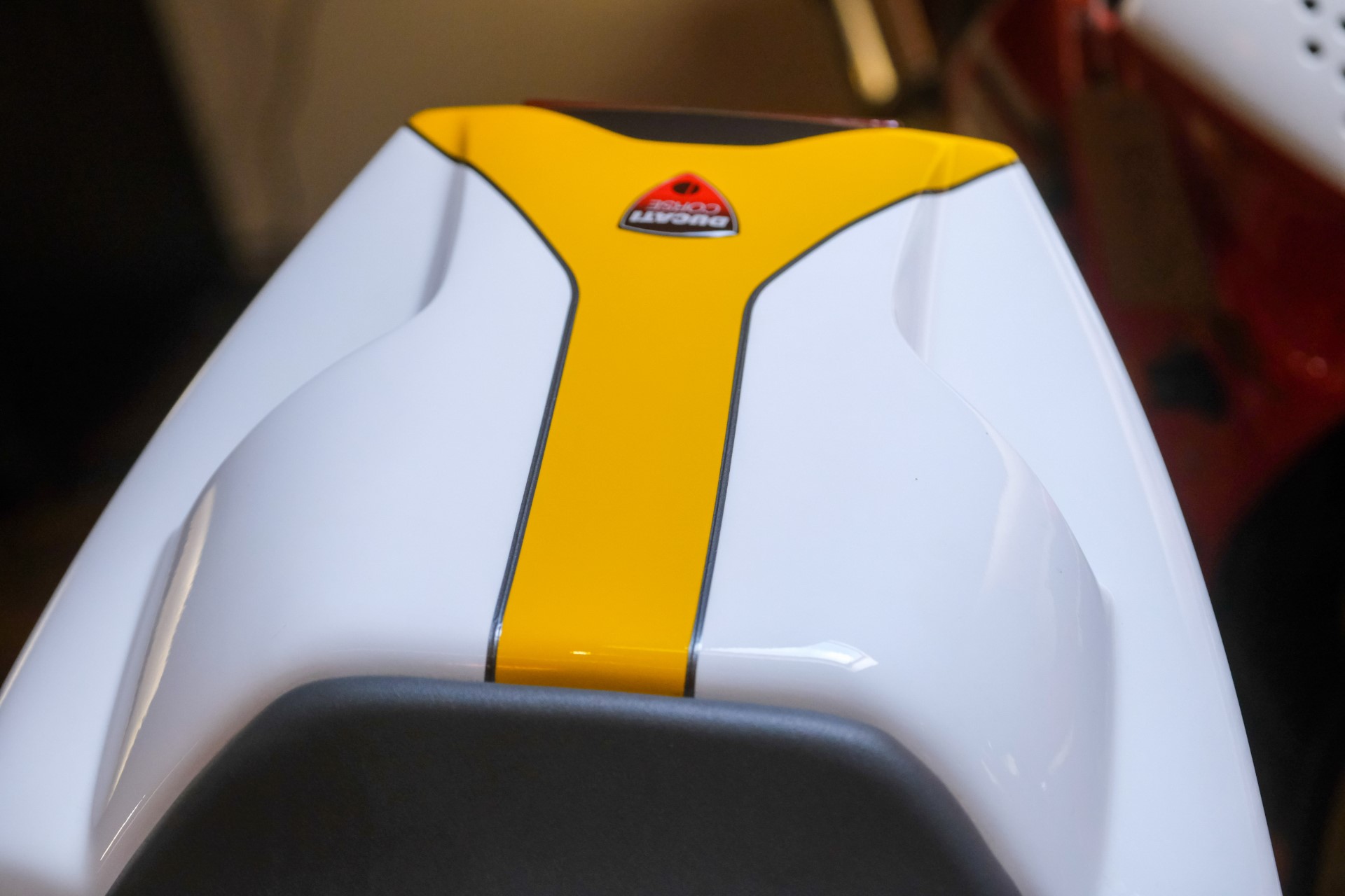 ドゥカティ748モノポスト[22CDIイグナイター]検DUCATI｝A Ducati 748