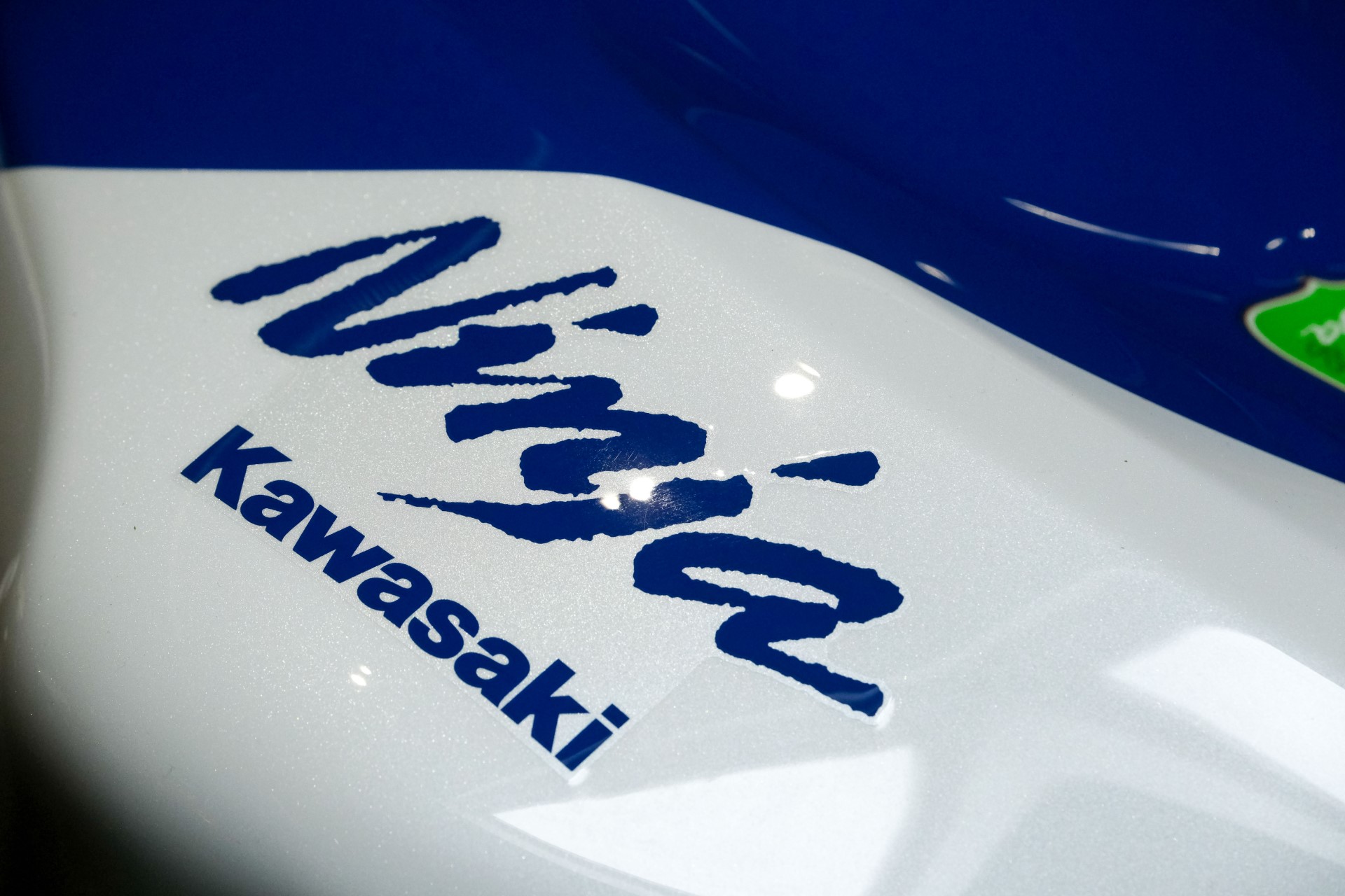 ロコページ Kawasaki Ninja ZX-6R Motorcycle Bike Racing Badge Iron on