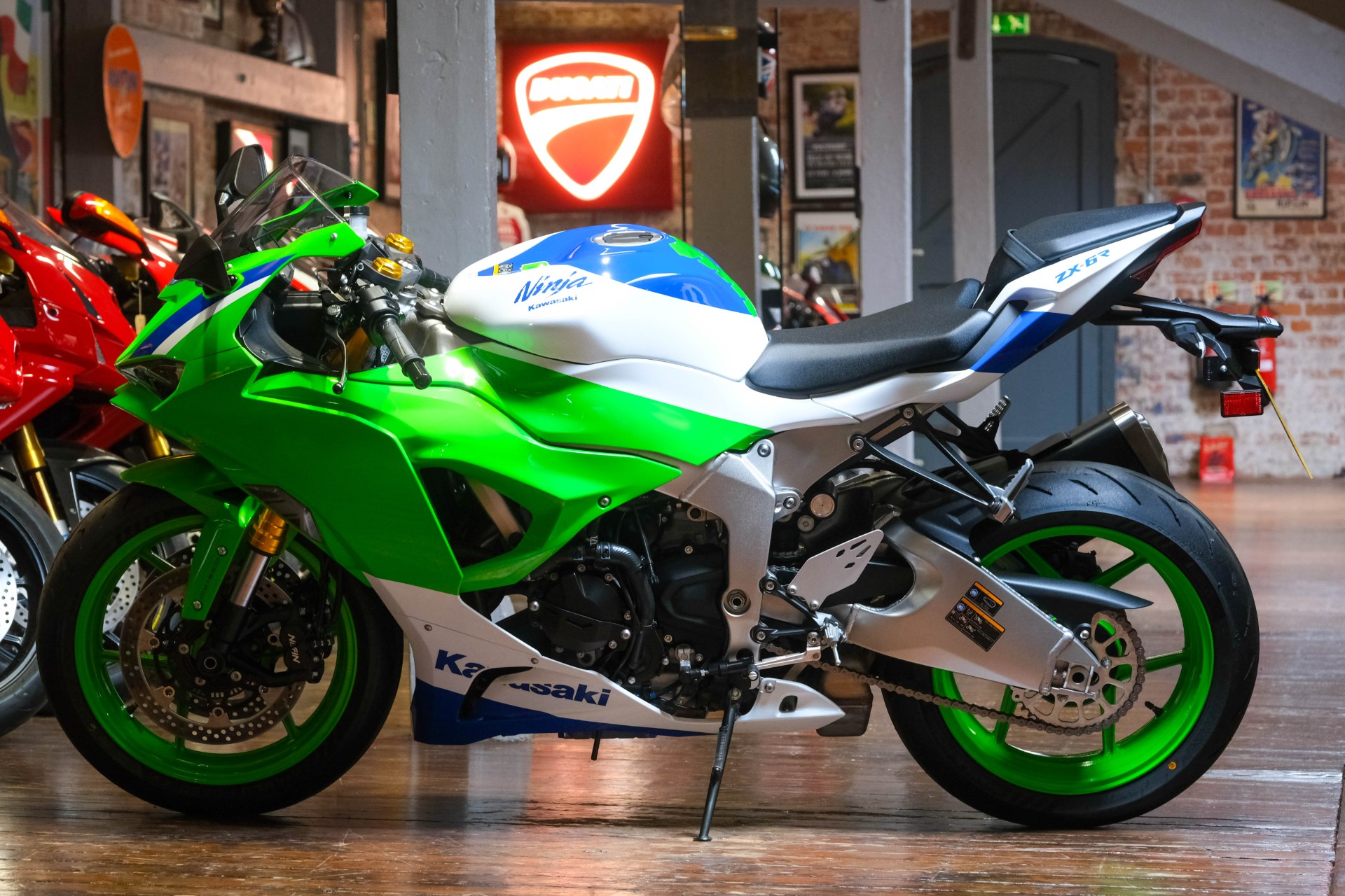 チェブラーシカ Kawasaki ZX-6R | The Bike Specialists | South Yorkshire
