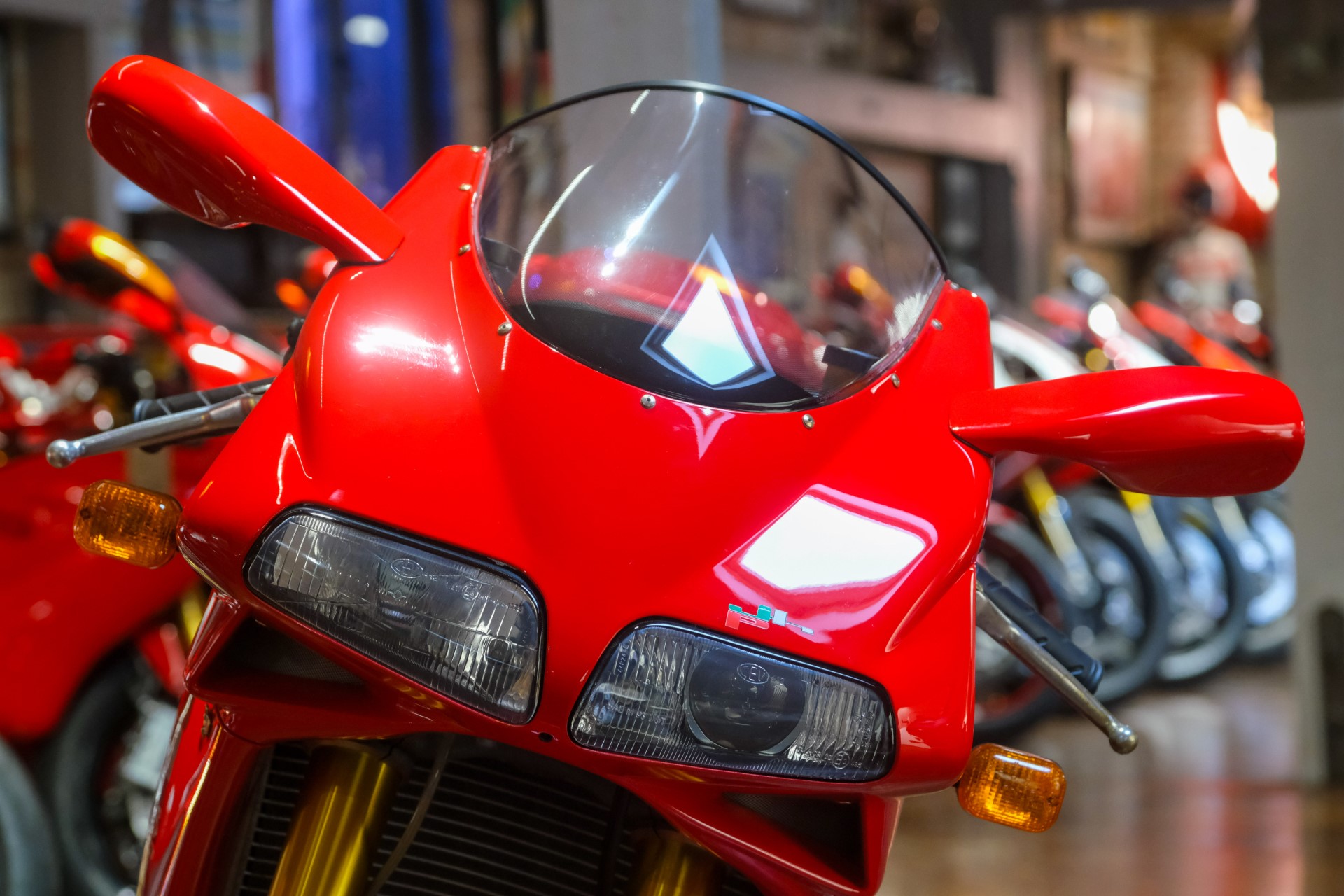 Ducati 998S マニュアル '02 131 2002 Ducati 998S Ben Bostrom Replica – Iconic Motorbike Auctions