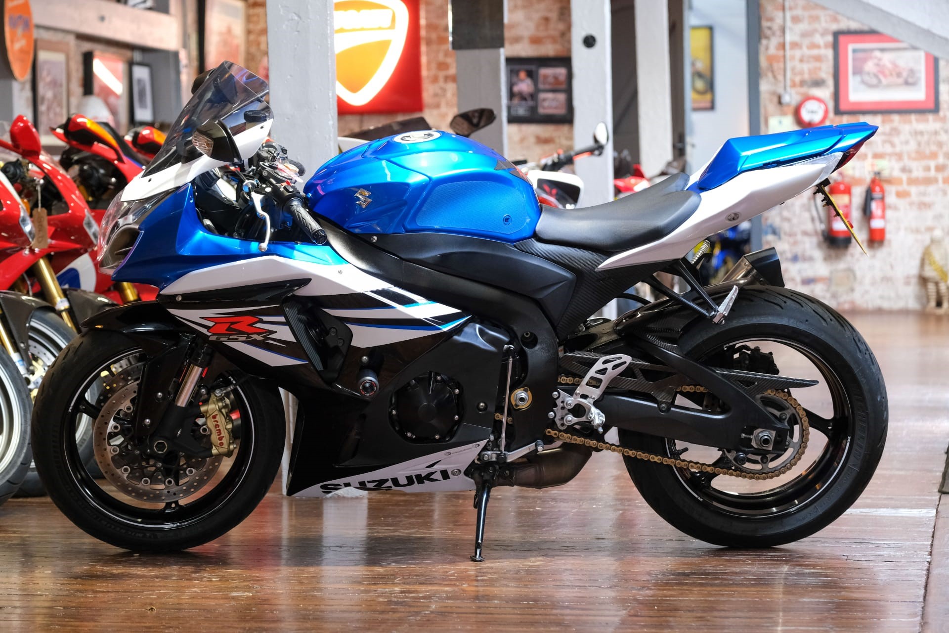 Suzuki gsxr shop 1000 l4