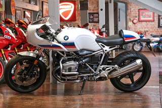 BMW R nine T