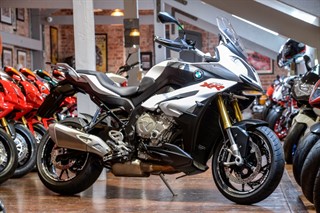 BMW S1000XR