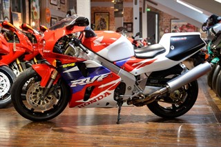 Honda RVF750