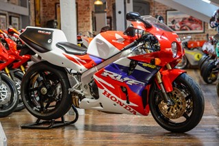 Honda RVF750
